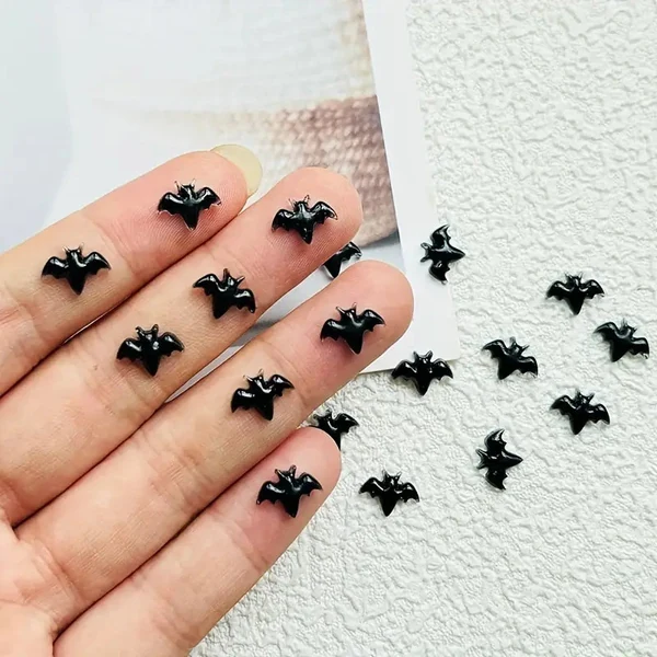 Coconoir Beauty - Nail Charms - Gothic Black Bat - 10pk