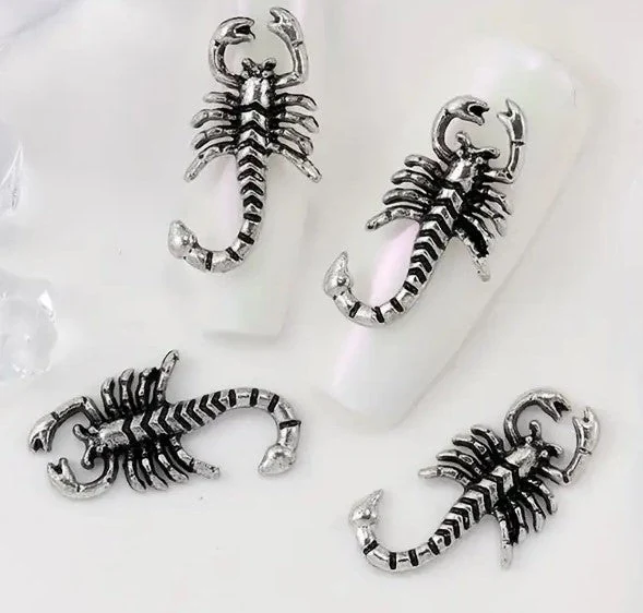 Coconoir Beauty - Nail Charms - Silver Scorpion - 10pk