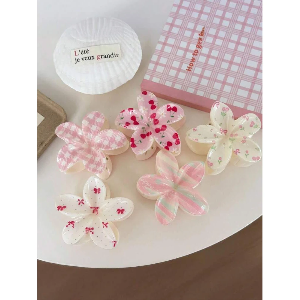 Coconoir Beauty - Hair Claw Clip - Assorted Patterned Flower